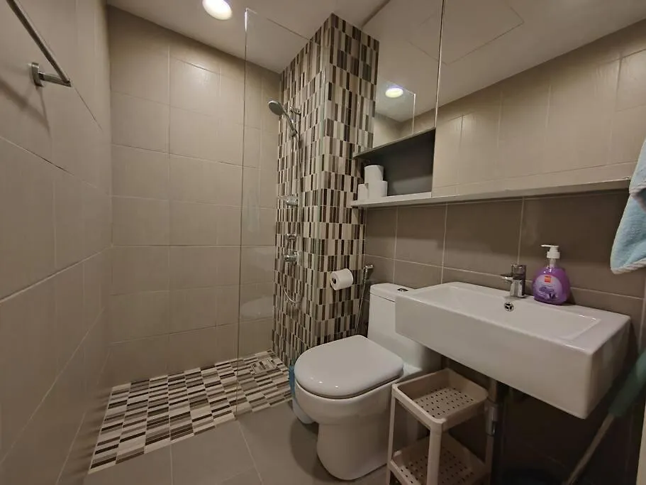 Midvally Old Klang Road 2 Bedroom 1-4Pax מלזיה